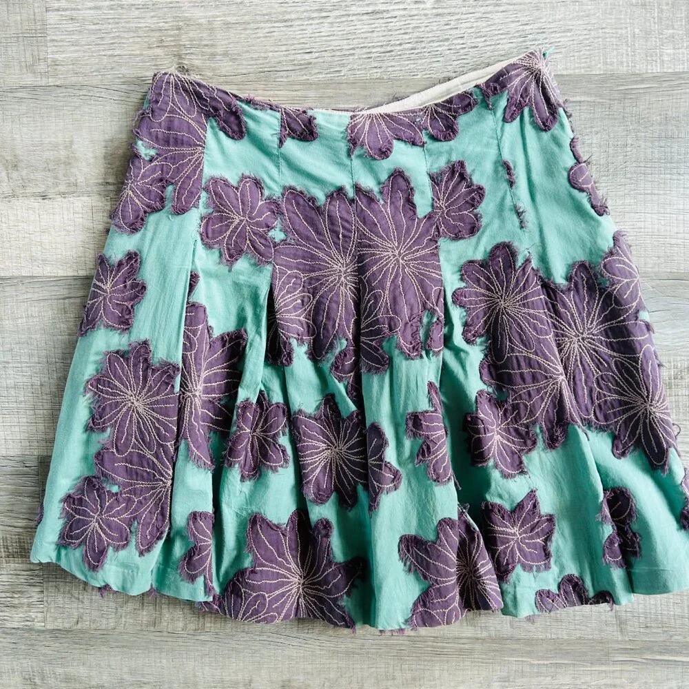 TIBI Cottagecore Inspired Cotton Aline Skirt with Floral Applique (size 2) - Picture 7 of 11